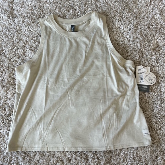 Vuori Tops - NWT Vuori Energy Top